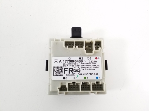 Priekšējo durvju vadības bloks - A1779005409