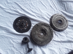VOLVO V40 (2012–2019) Clutch disc 31259734 - 2