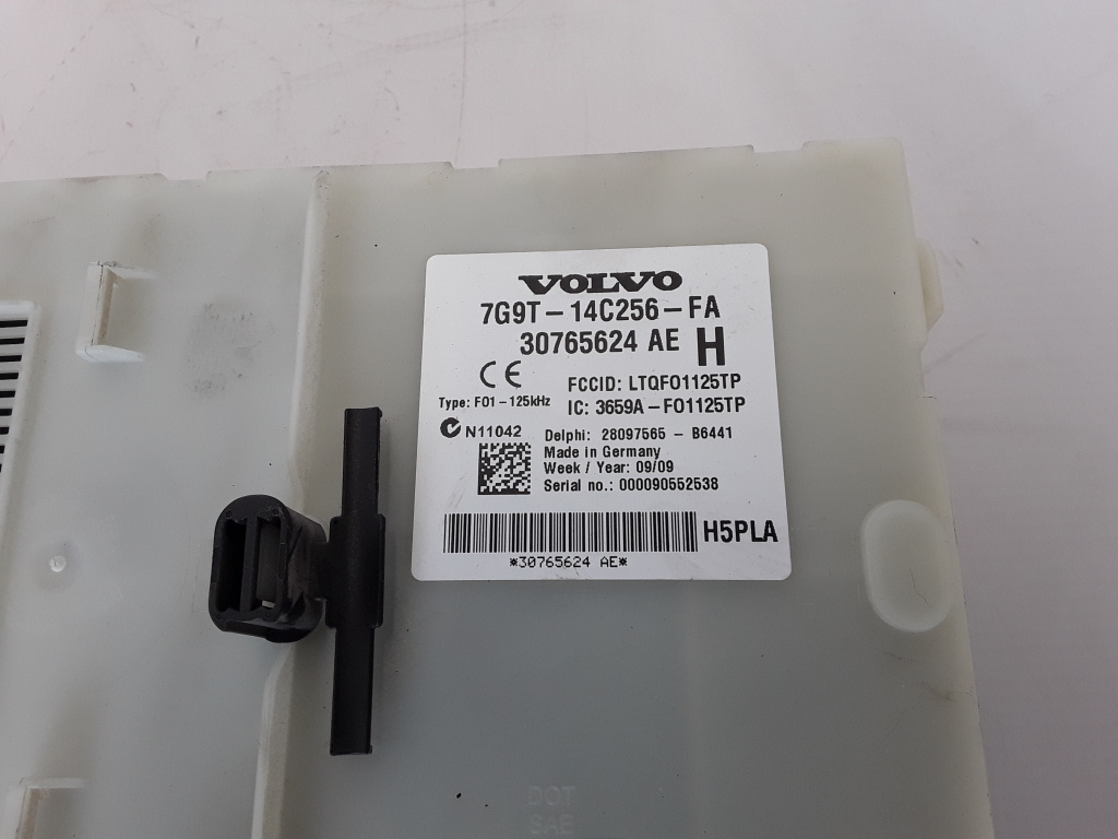 VOLVO XC60 1 generation (2008-2017) Блок предохранителей 30765624 21082896