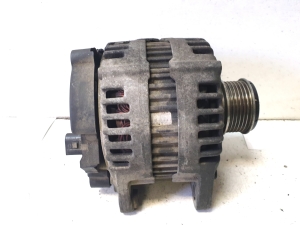 Volkswagen Passat B6 (2005–2010) Generaator 03G903023 - 2