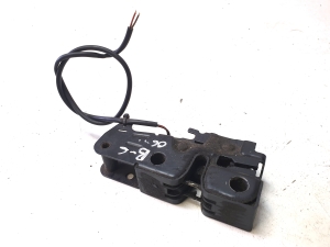 Hood latch - 823509D