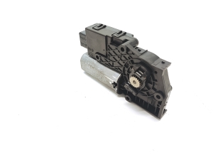 Peugeot 2008 P24 (2019–2026) Schiebedachmotor 9825641680 - 2