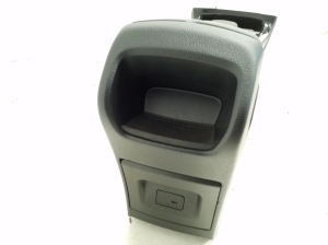 Mercedes Benz CLA-Class W118 (2019–2026) Keskkonsool A1776833800 - 2