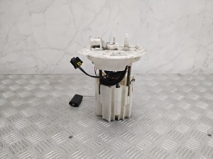 Opel Insignia (2008–2017) Kütusepump paagis 15776410 - 3