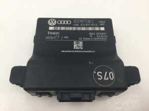 AUDI A8 D3 (2002–2010) Lichtsteuermodul 4E0907357 - 2
