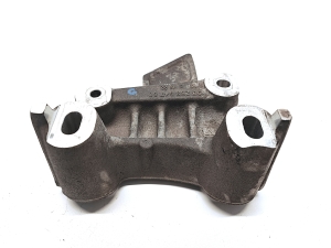 Peugeot 2008 P24 (2019–2026) Engine bracket 9826364780 - 4
