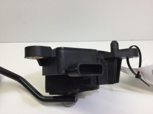 NISSAN Navara (2005–2015) Gaspedal - 2