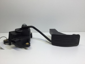 NISSAN Navara (2005–2015) Gaspedal - 3