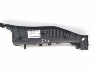 NISSAN Navara (2005–2015) Tagumise toe sisekujundus 76916EB003 - 3