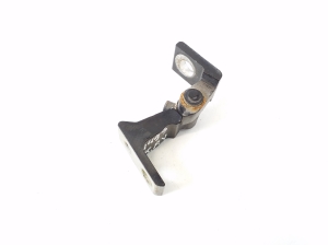 Porsche Cayenne (2010–2017) Front door top hinge 8K0831401K - 2