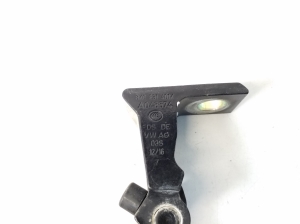Porsche Cayenne (2010–2017) Front door top hinge 8K0831401K - 3