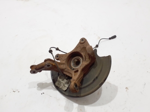 Dacia Duster (2017–2024) Front wheel hub 8200881824 - 2