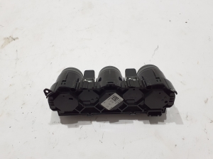 Dacia Duster (2017–2024) Heater control panel 275001148R - 4