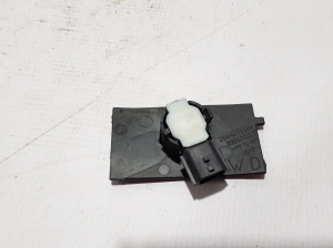 Dacia Duster (2017–2024) Front parking sensor 284381259R - 2