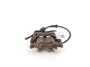Mercedes Benz CLA-Class W118 (2019–2026) Eesmine pidurisadul A2474214300 - 2