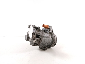 Mercedes Benz CLA-Class W118 (2019–2026) Konditsioneeri kompressor A0008304404 - 7