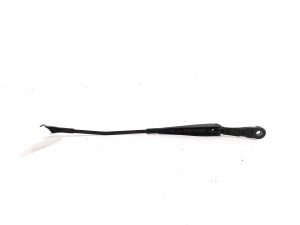 Mercedes Benz CLA-Class W118 (2019–2026) Esiklaasi puhasti hoob A1778200800 - 2