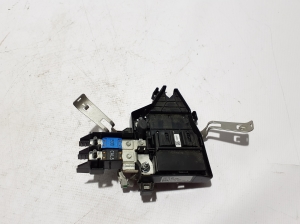 Dacia Duster (2017–2024) Plussjuhtme klemm 241148757R - 2