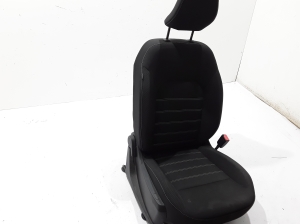 Dacia Duster (2017–2024) Esiiste ja selle osad - 2