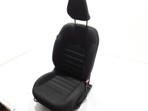 Dacia Duster (2017–2024) Esiiste ja selle osad - 3