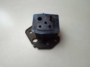 Subaru Legacy (2014–2026) Stoßdämpfer für Heckstoßstange 57715AN00A9P