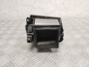 Jaguar XF (2008–2016) Dashboard air vent grilles 8X23014A23AH - 3