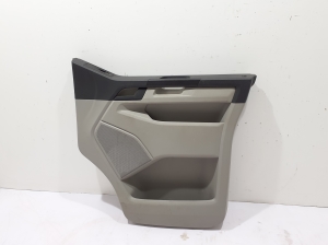 Garniture de porte avant - 7E0863247