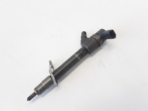  Fuel injector 