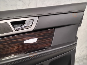 Jaguar XF (2008–2016) Tagumise küljeukse polster 8X23F274A30A - 4