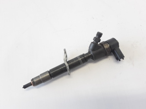  Fuel injector 