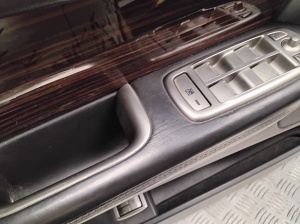 Jaguar XF (2008–2016) Esiukse polster 8X235423713E - 3