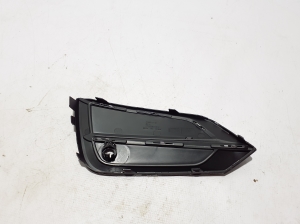 VOLVO XC60 (2017–2026) Front bumper lower grille 31449213 - 2
