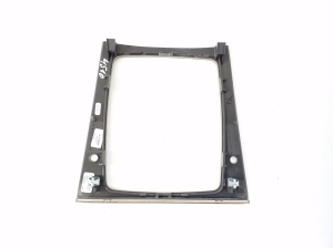 Mercedes Benz E-Class W207 (2009–2017) Sonstiges Teil der Mittelkonsole A2076801007 - 3