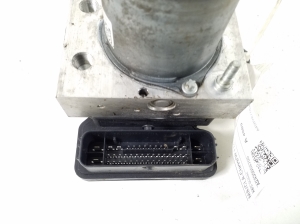 Mercedes Benz CLA-Class W118 (2019–2026) ABS plokk A2439008700 - 2