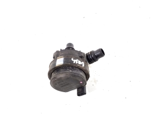 Mercedes Benz CLA-Class W118 (2019–2026) Tsirkulatsioonipump A0005003500 - 2