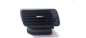 Volkswagen Passat B6 (2005–2010) Dashboard air vent grilles 3C1819702E - 3