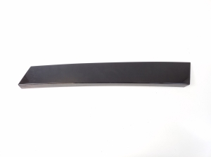   Rear quarter window outer molding  - 7P5853381A 