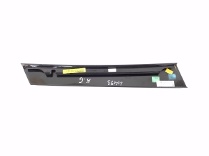 Porsche Cayenne (2010–2017) Rear quarter window outer molding 7P5853381A - 3
