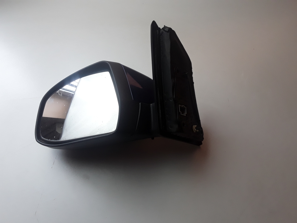 Ford Focus (2011–2018) Außenspiegel und seine Teile 024550 Ford Focus (2011–2018) Außenspiegel und seine Teile 024550