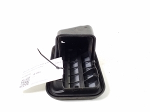 Mercedes Benz CLA-Class W118 (2019–2026) Tagumise poritiiva ventilatsioonivõre A1778302100 - 2