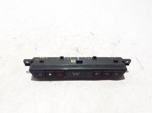 Hazard light switch - 283E87905R