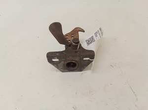BMW 5 SERIES E60 (2003–2010) Poignée d’ouverture de capot sur le capot 6917364 - 2