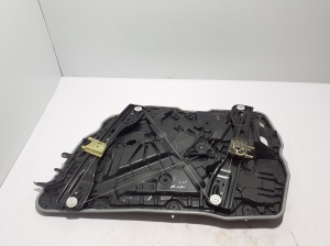 Mercedes Benz S-Class 223 (2020–2026) Esiukse aknatõstuk A2237200702 - 2