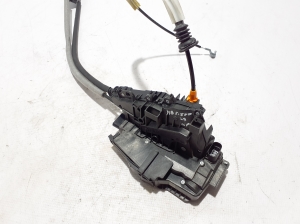 Mercedes Benz S-Class 223 (2020–2026) Esiukse lukk A0997209901 - 3
