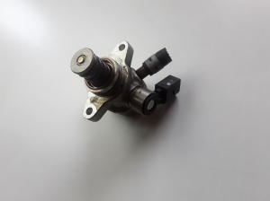 AUDI Q2 (2016–2026) Kütusepump 04E127027N - 4