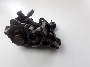 AUDI Q2 (2016–2026) Water pump 04E121042AD - 5