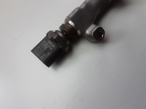 AUDI Q2 (2016–2026) High pressure fuel line 04C133320G - 2