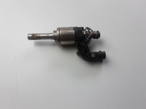 Fuel injector - 04E906036