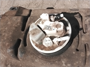 TOYOTA Aygo B40 (2014–2026) Kütusepaak ja selle osad 771000H050 - 4