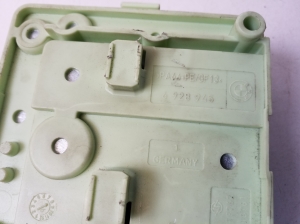 BMW X3 E83 (2003–2010) Fuse box in the trunk 6928945 - 3